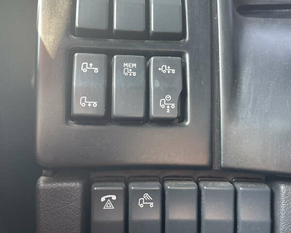 Белый Рено Премиум, объемом двигателя 10.8 л и пробегом 898 тыс. км за 12999 $, фото 22 на Automoto.ua