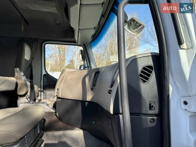 Белый Рено Премиум, объемом двигателя 10.8 л и пробегом 864 тыс. км за 14900 $, фото 14 на Automoto.ua