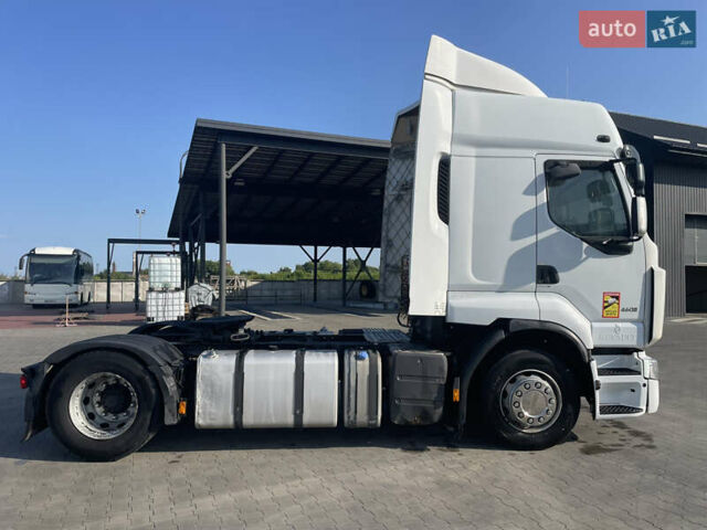 Белый Рено Премиум, объемом двигателя 10.8 л и пробегом 898 тыс. км за 12999 $, фото 5 на Automoto.ua