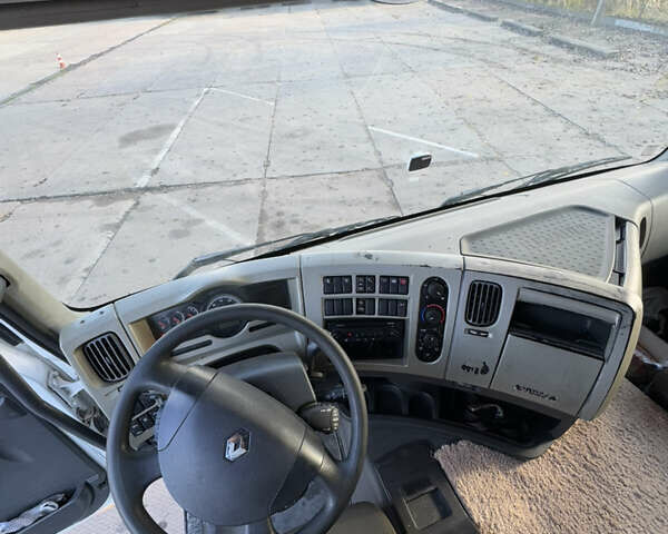 Белый Рено Премиум, объемом двигателя 0 л и пробегом 1000 тыс. км за 10500 $, фото 16 на Automoto.ua