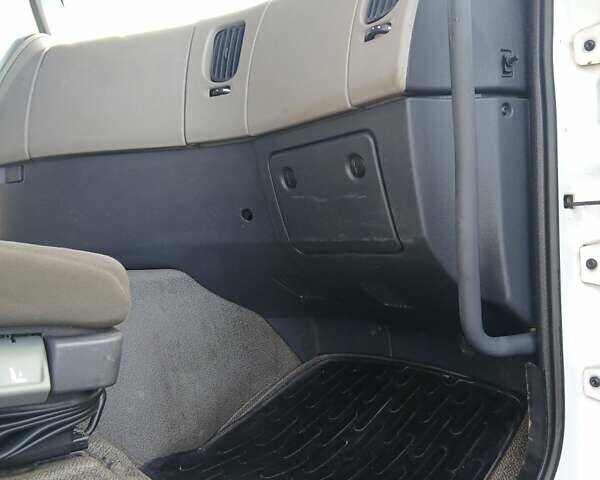 Рено Премиум 2012 в Ровно на Automoto.ua Белый Рено Премиум, объемом двигателя 10.8 л и пробегом 939 тыс. км за 11000 $, фото 3 на Automoto.ua