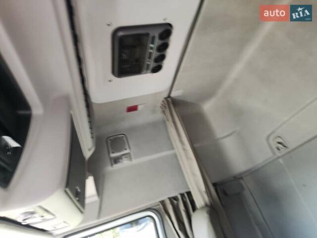 Белый Рено Премиум, объемом двигателя 10.8 л и пробегом 912 тыс. км за 18657 $, фото 6 на Automoto.ua