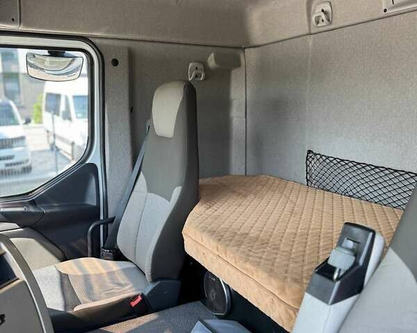 Белый Рено Премиум, объемом двигателя 10.8 л и пробегом 632 тыс. км за 13500 $, фото 26 на Automoto.ua