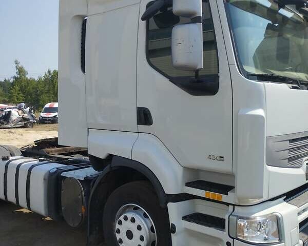 Белый Рено Премиум, объемом двигателя 10.8 л и пробегом 822 тыс. км за 14700 $, фото 5 на Automoto.ua