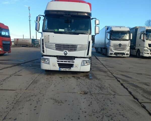 Белый Рено Премиум, объемом двигателя 10.8 л и пробегом 835 тыс. км за 22500 $, фото 3 на Automoto.ua