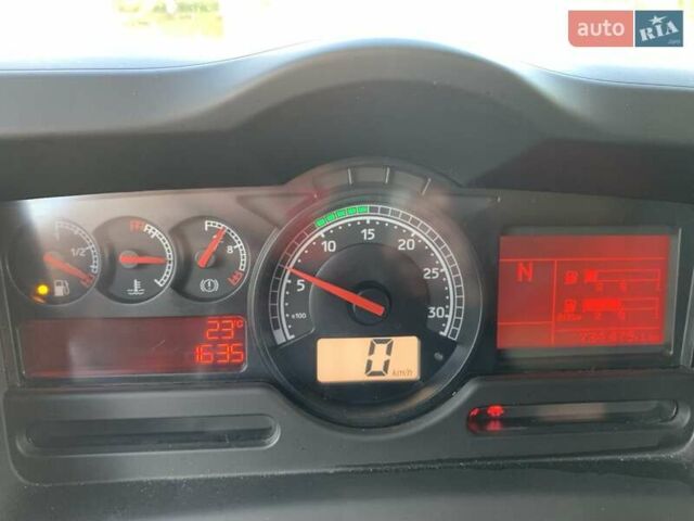 Белый Рено Премиум, объемом двигателя 10.84 л и пробегом 734 тыс. км за 18200 $, фото 8 на Automoto.ua