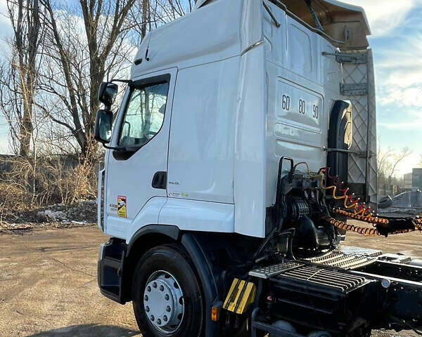 Белый Рено Премиум, объемом двигателя 10.84 л и пробегом 603 тыс. км за 13700 $, фото 4 на Automoto.ua