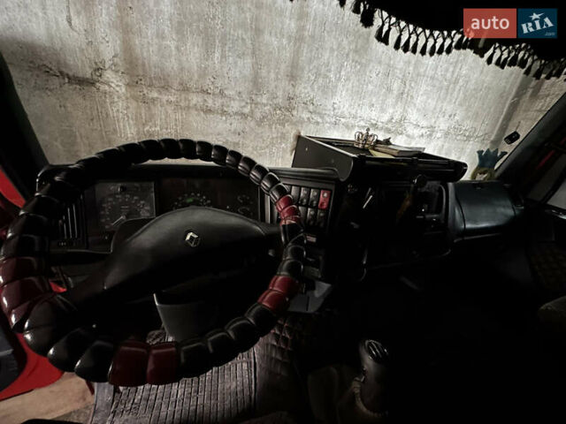 Красный Рено Премиум, объемом двигателя 13 л и пробегом 800 тыс. км за 13000 $, фото 5 на Automoto.ua