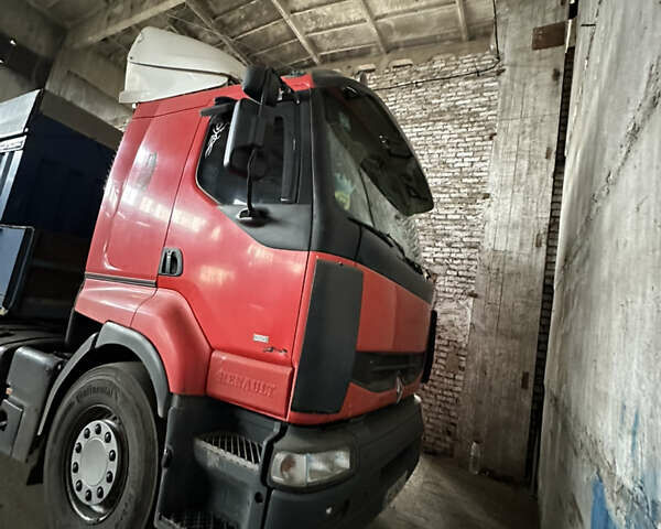 Красный Рено Премиум, объемом двигателя 13 л и пробегом 800 тыс. км за 13000 $, фото 2 на Automoto.ua