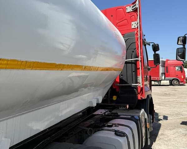 Красный Рено Премиум, объемом двигателя 12 л и пробегом 800 тыс. км за 18900 $, фото 4 на Automoto.ua