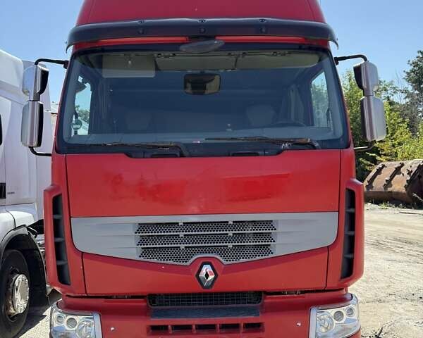 Красный Рено Премиум, объемом двигателя 12 л и пробегом 800 тыс. км за 18900 $, фото 1 на Automoto.ua