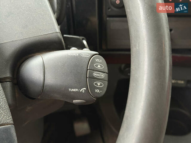 Червоний Рено Преміум, об'ємом двигуна 7.15 л та пробігом 315 тис. км за 70978 $, фото 15 на Automoto.ua