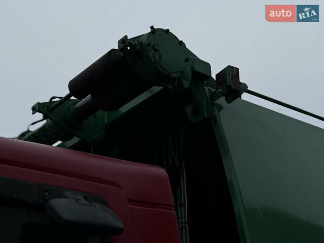 Червоний Рено Преміум, об'ємом двигуна 7.15 л та пробігом 315 тис. км за 70978 $, фото 6 на Automoto.ua