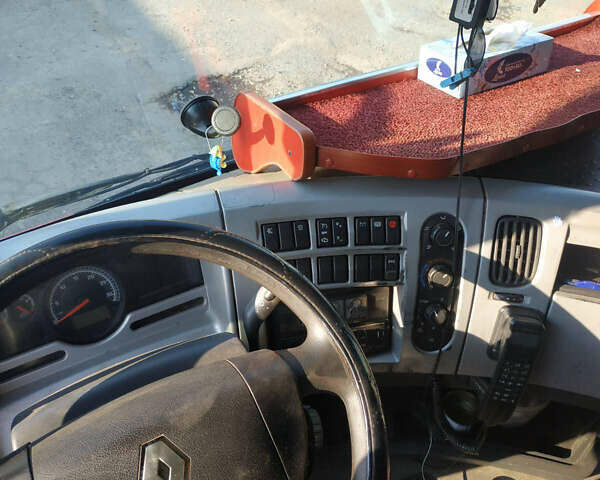 Красный Рено Премиум, объемом двигателя 10.8 л и пробегом 930 тыс. км за 19900 $, фото 19 на Automoto.ua