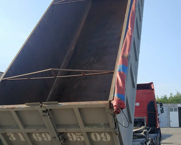 Красный Рено Премиум, объемом двигателя 10.8 л и пробегом 930 тыс. км за 19900 $, фото 14 на Automoto.ua