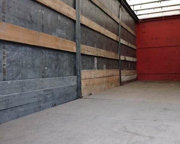 Красный Рено Премиум, объемом двигателя 6.18 л и пробегом 790 тыс. км за 12000 $, фото 6 на Automoto.ua