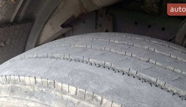 Рено Премиум 2006 в Львове на Automoto.ua Красный Рено Премиум, объемом двигателя 10.84 л и пробегом 1 тыс. км за 12000 $, фото 8 на Automoto.ua