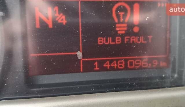 Рено Премиум 2006 в Львове на Automoto.ua Красный Рено Премиум, объемом двигателя 10.84 л и пробегом 1 тыс. км за 12000 $, фото 6 на Automoto.ua