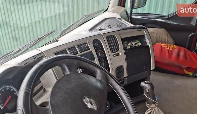 Рено Премиум 2006 в Львове на Automoto.ua Красный Рено Премиум, объемом двигателя 10.84 л и пробегом 1 тыс. км за 12000 $, фото 2 на Automoto.ua