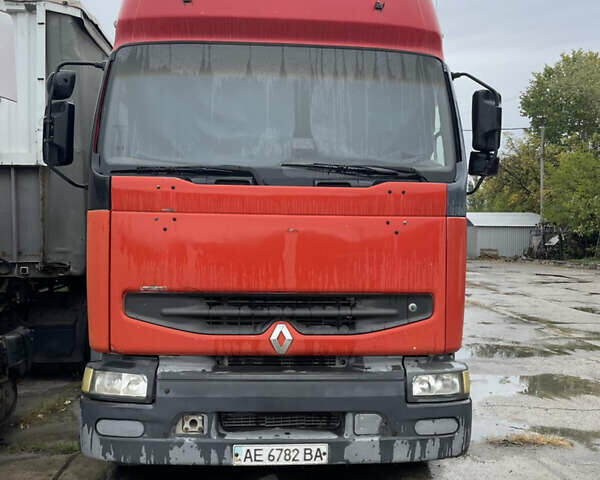 Красный Рено Премиум, объемом двигателя 11 л и пробегом 1 тыс. км за 7500 $, фото 1 на Automoto.ua