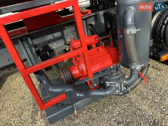 Красный Рено Премиум, объемом двигателя 11.1 л и пробегом 950 тыс. км за 18900 $, фото 26 на Automoto.ua