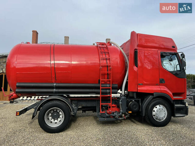 Красный Рено Премиум, объемом двигателя 11.1 л и пробегом 950 тыс. км за 20900 $, фото 10 на Automoto.ua