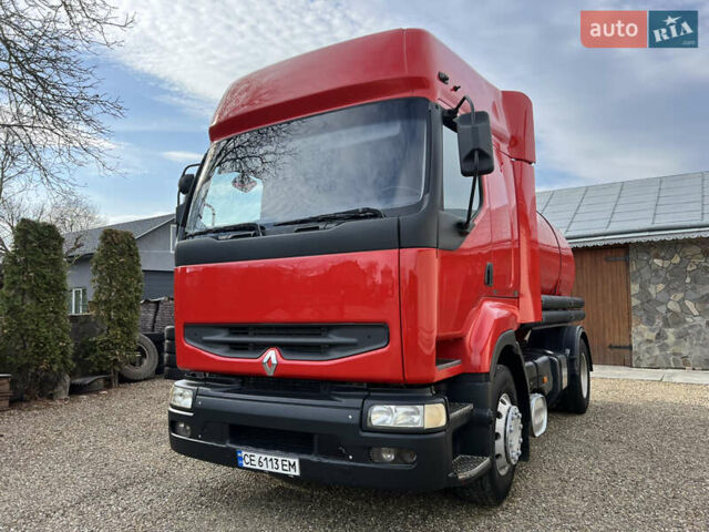 Красный Рено Премиум, объемом двигателя 11.1 л и пробегом 950 тыс. км за 20900 $, фото 2 на Automoto.ua