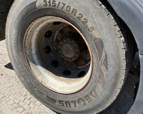 Рено Премиум 2006 в Киеве на Automoto.ua Красный Рено Премиум, объемом двигателя 10.8 л и пробегом 1 тыс. км за 5800 $, фото 4 на Automoto.ua