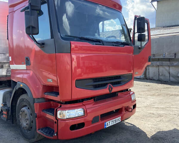 Красный Рено Премиум, объемом двигателя 12.9 л и пробегом 1 тыс. км за 3850 $, фото 9 на Automoto.ua