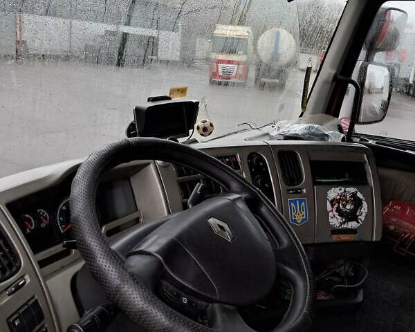 Красный Рено Премиум, объемом двигателя 10.84 л и пробегом 1 тыс. км за 6200 $, фото 3 на Automoto.ua