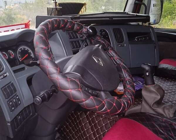 Красный Рено Премиум, объемом двигателя 0 л и пробегом 1 тыс. км за 9800 $, фото 4 на Automoto.ua