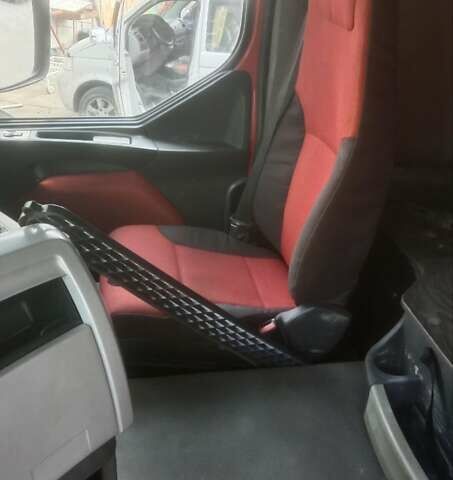 Красный Рено Премиум, объемом двигателя 10.84 л и пробегом 1 тыс. км за 7000 $, фото 12 на Automoto.ua