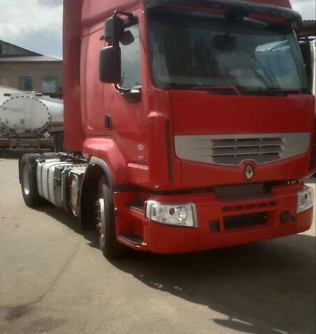 Красный Рено Премиум, объемом двигателя 10.84 л и пробегом 1 тыс. км за 7000 $, фото 1 на Automoto.ua