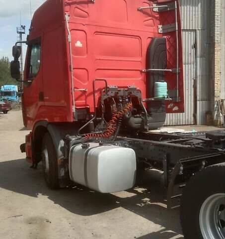 Красный Рено Премиум, объемом двигателя 10.84 л и пробегом 1 тыс. км за 7000 $, фото 2 на Automoto.ua