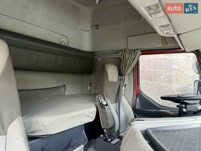 Красный Рено Премиум, объемом двигателя 10.8 л и пробегом 1000 тыс. км за 10800 $, фото 4 на Automoto.ua