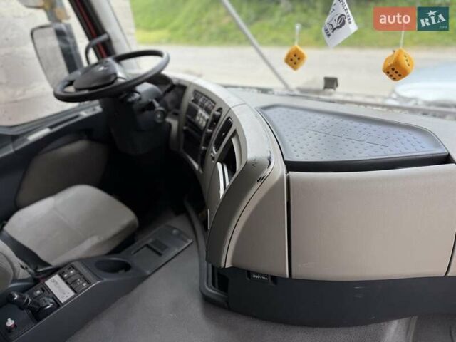 Красный Рено Премиум, объемом двигателя 10.8 л и пробегом 1000 тыс. км за 10800 $, фото 9 на Automoto.ua