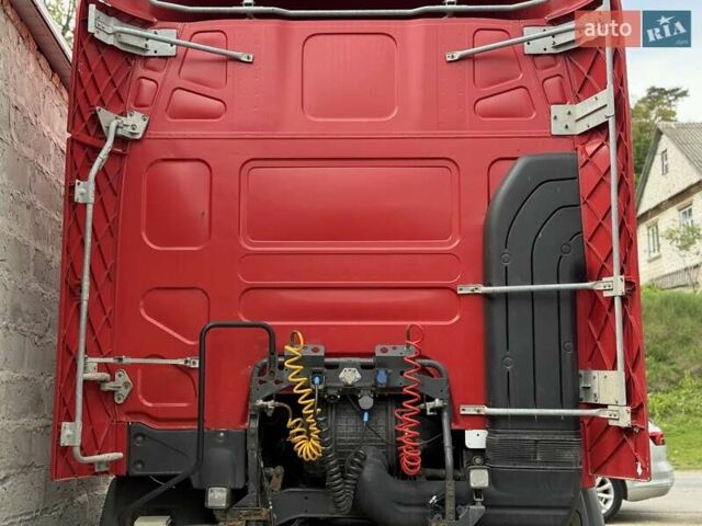 Красный Рено Премиум, объемом двигателя 10.8 л и пробегом 1000 тыс. км за 10800 $, фото 5 на Automoto.ua