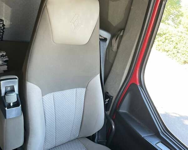 Красный Рено Премиум, объемом двигателя 10.84 л и пробегом 864 тыс. км за 13999 $, фото 14 на Automoto.ua