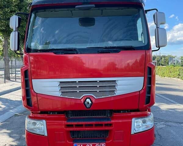 Красный Рено Премиум, объемом двигателя 10.84 л и пробегом 864 тыс. км за 13999 $, фото 1 на Automoto.ua