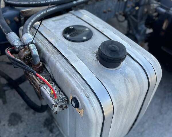 Красный Рено Премиум, объемом двигателя 10.84 л и пробегом 864 тыс. км за 13999 $, фото 30 на Automoto.ua