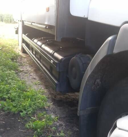 Рено Премиум 2000 в Камень-Каширский на Automoto.ua Рено Премиум, объемом двигателя 12 л и пробегом 540 тыс. км за 9500 $, фото 4 на Automoto.ua