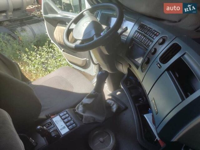 Рено Премиум, объемом двигателя 10.8 л и пробегом 1 тыс. км за 7700 $, фото 3 на Automoto.ua