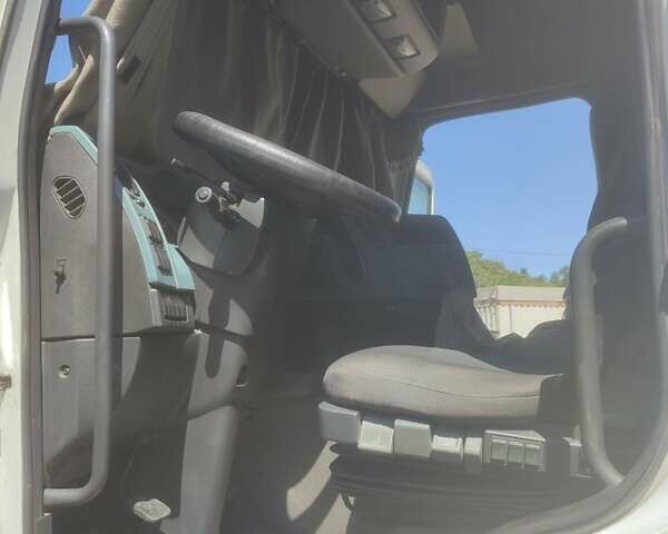 Рено Премиум, объемом двигателя 10.8 л и пробегом 1 тыс. км за 7700 $, фото 7 на Automoto.ua