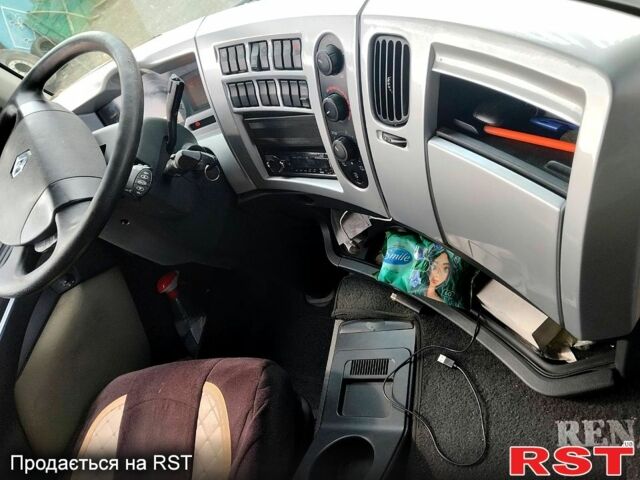 Рено Премиум, объемом двигателя 10.8 л и пробегом 865 тыс. км за 13500 $, фото 5 на Automoto.ua