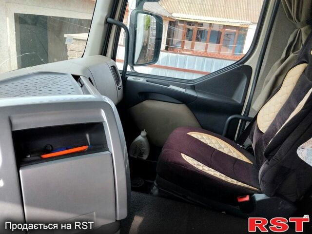 Рено Премиум, объемом двигателя 10.8 л и пробегом 865 тыс. км за 13500 $, фото 7 на Automoto.ua