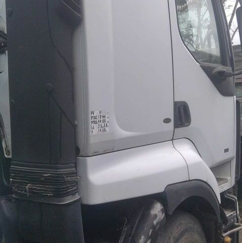 Рено Премиум, объемом двигателя 0 л и пробегом 0 тыс. км за 3000 $, фото 1 на Automoto.ua