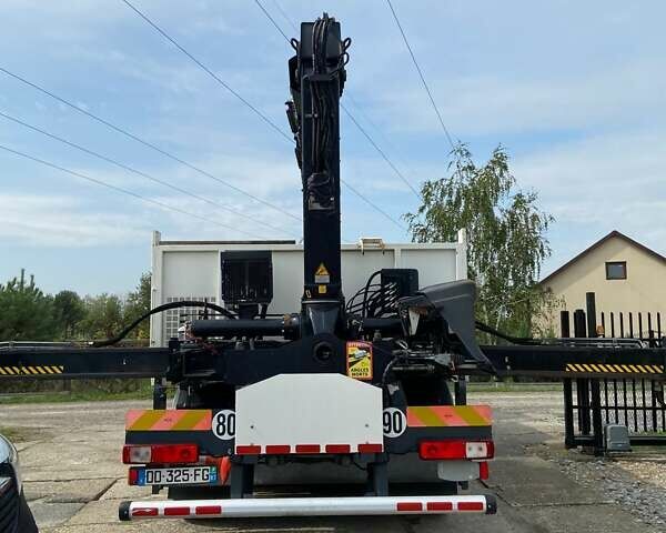 Рено Премиум, объемом двигателя 10.5 л и пробегом 421 тыс. км за 87288 $, фото 3 на Automoto.ua