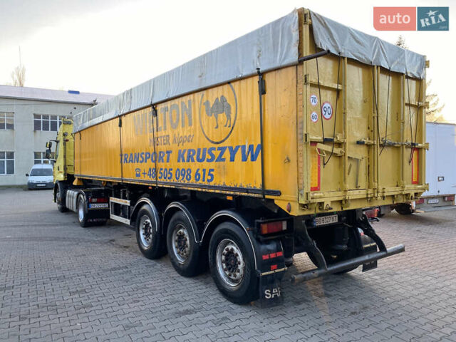 Жовтий Рено Преміум, об'ємом двигуна 0 л та пробігом 900 тис. км за 10800 $, фото 7 на Automoto.ua