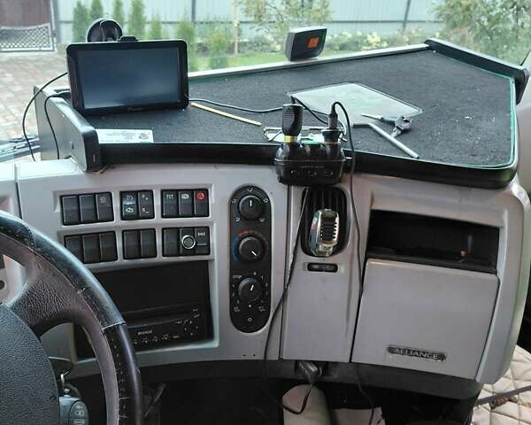 Рено Преміум 2007 у Львові на Automoto.ua Жовтий Рено Преміум, об'ємом двигуна 10.8 л та пробігом 1 тис. км за 9500 $, фото 4 на Automoto.ua