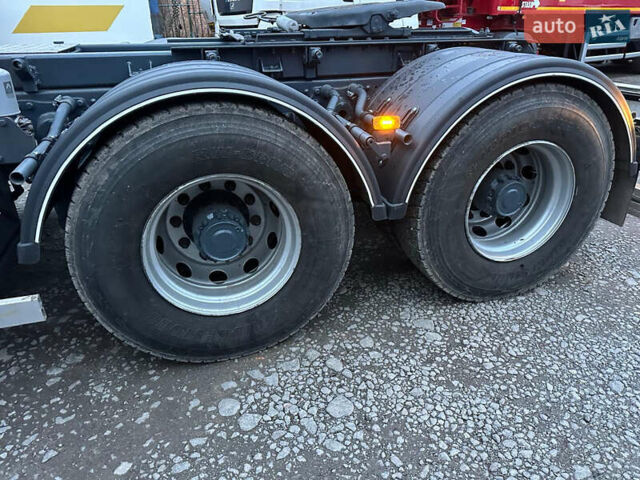 Желтый Рено Премиум, объемом двигателя 10.8 л и пробегом 259 тыс. км за 48444 $, фото 19 на Automoto.ua